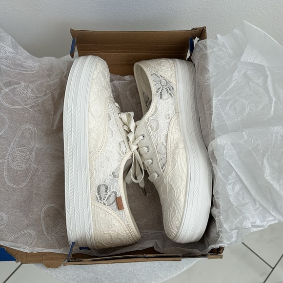 Keds Triple CVO Festival Lace Sneakers - Picture 5 of 7